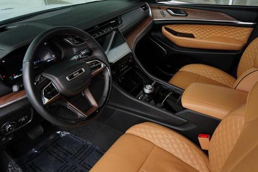 2023 Jeep Grand Cherokee L Summit