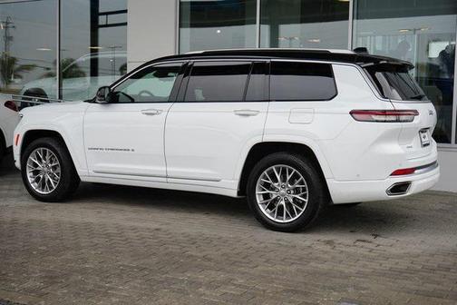2023 Jeep Grand Cherokee L Summit