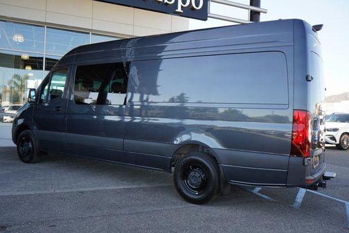 2025 Mercedes-Benz Sprinter 2500 Crew 170 WB