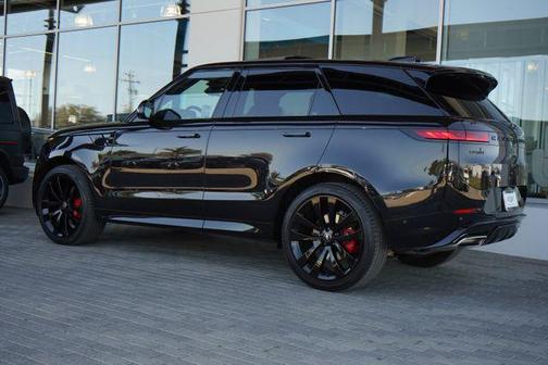 Santorini Black Metallic 2024 Land Rover Range Rover Sport SE