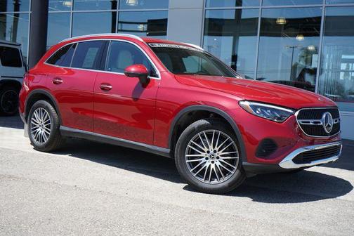 MANUFAKTUR Patagonia Red Metallic 2026 Mercedes-Benz GLC 300 Base