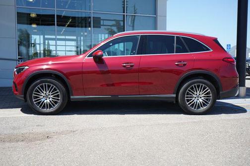 MANUFAKTUR Patagonia Red Metallic 2026 Mercedes-Benz GLC 300 Base