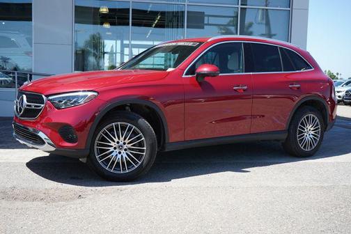 MANUFAKTUR Patagonia Red Metallic 2026 Mercedes-Benz GLC 300 Base