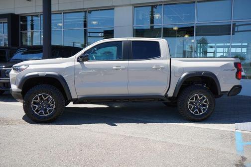 White Sands 2026 Chevrolet Colorado ZR2