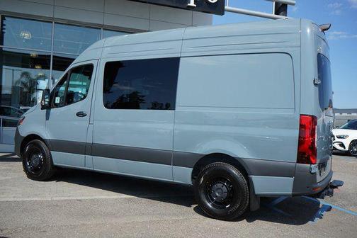 2025 Mercedes-Benz Sprinter 2500 Crew 144 WB