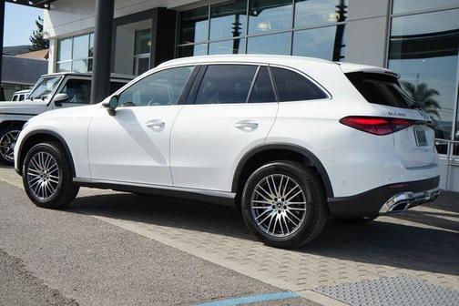 2026 Mercedes-Benz GLC 300 Base