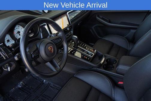 Carrara White Metallic 2024 Porsche Macan Macan