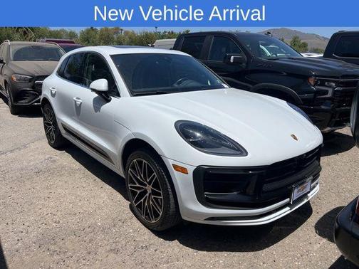 Carrara White Metallic 2024 Porsche Macan Macan