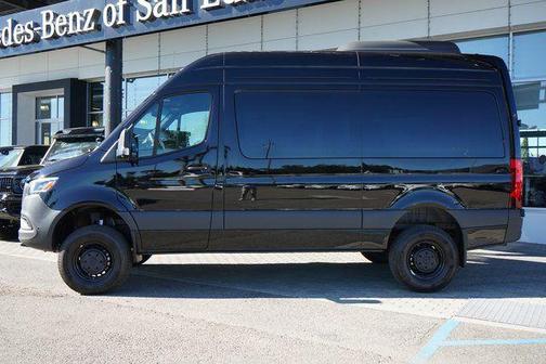 Obsidian Black Metallic 2026 Mercedes-Benz Sprinter 2500 4MATIC