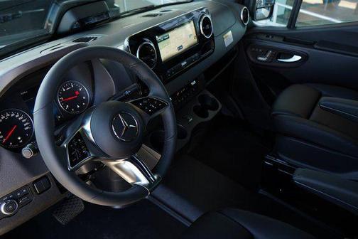 Obsidian Black Metallic 2026 Mercedes-Benz Sprinter 2500 4MATIC