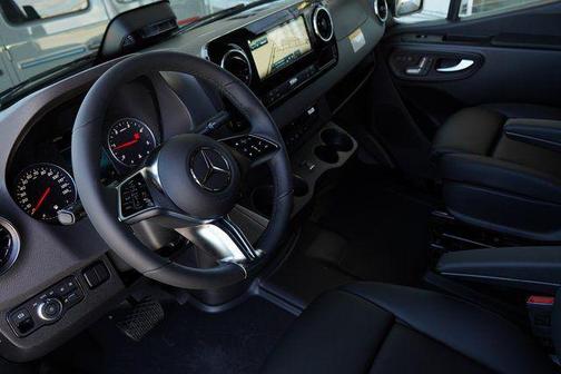2025 Mercedes-Benz Sprinter 2500 High Roof