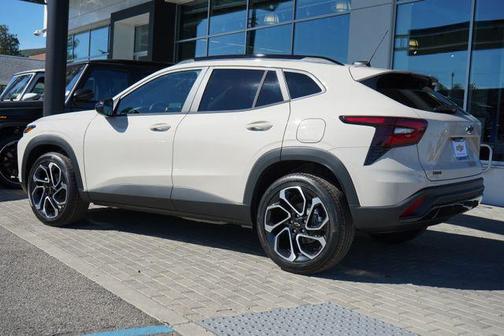 White Sands 2026 Chevrolet Trax FWD 2RS