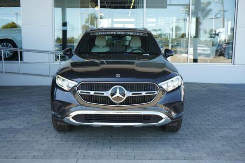 Graphite Grey Metallic 2026 Mercedes-Benz GLC 300 Base