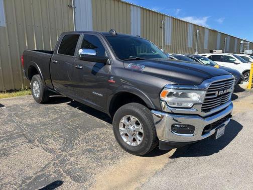 2022 RAM 2500 Laramie Crew Cab 4x4 6'4' Box