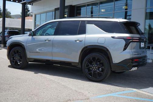 Sterling Gray Metallic 2026 Chevrolet Traverse RS