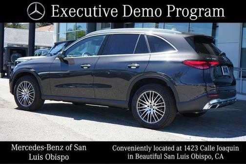 Graphite Grey Metallic 2026 Mercedes-Benz GLC 300 Base