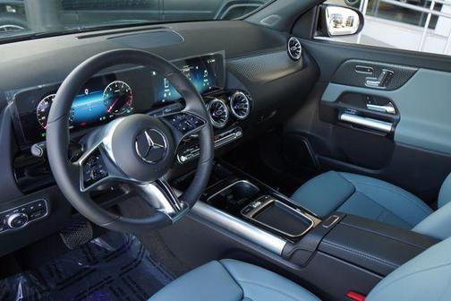 Night Black 2026 Mercedes-Benz GLA 250 4MATIC