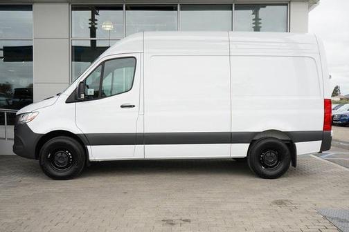 2025 Mercedes-Benz Sprinter 2500 Standard Roof
