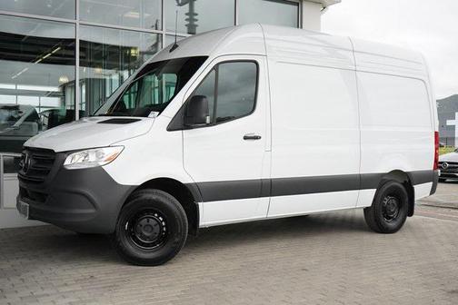 2025 Mercedes-Benz Sprinter 2500 Standard Roof