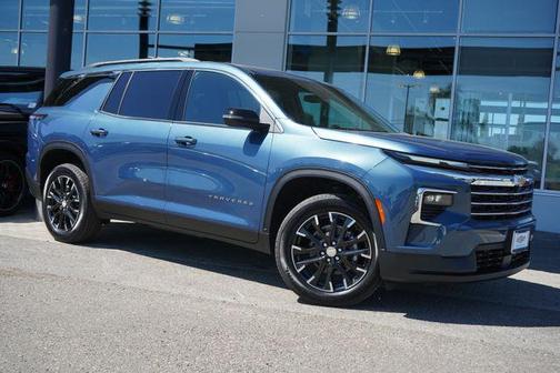 Lakeshore Blue Metallic 2026 Chevrolet Traverse LT