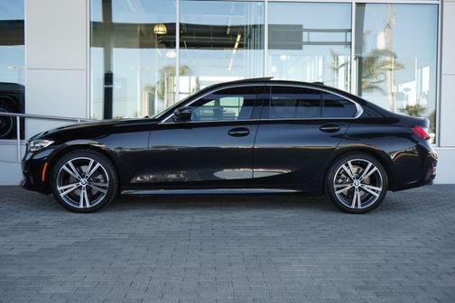 Black Sapphire Metallic 2022 BMW 330 xDrive