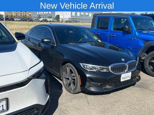 Black Sapphire Metallic 2022 BMW 330 xDrive