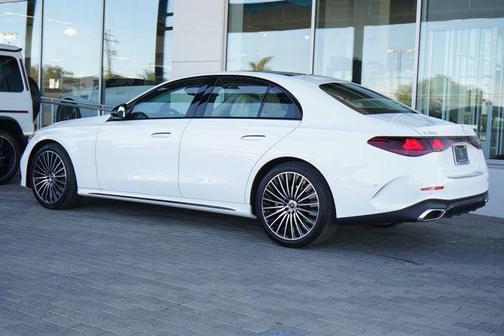 Polar White 2027 Mercedes-Benz E-Class E 350