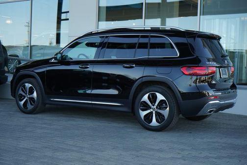 Night Black 2026 Mercedes-Benz GLB 250 Base