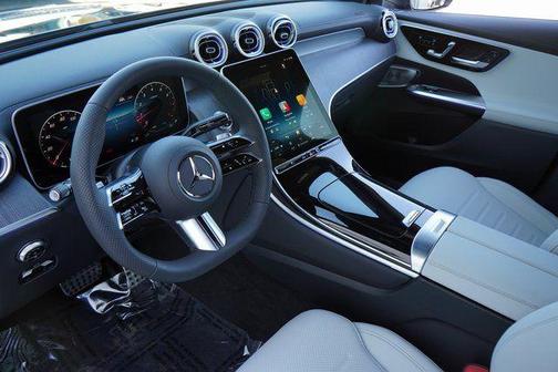 2026 Mercedes-Benz GLC 300 4MATIC