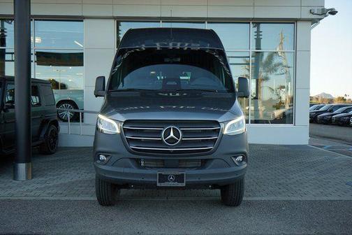 2025 Mercedes-Benz Sprinter 2500 Passenger 144 WB