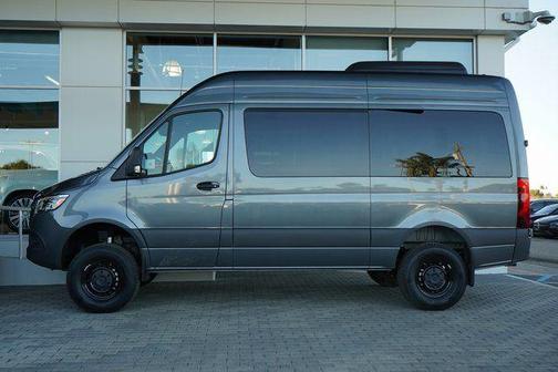 2025 Mercedes-Benz Sprinter 2500 Passenger 144 WB