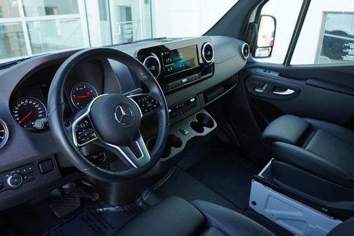 2024 Mercedes-Benz Sprinter 2500 Crew 144 WB