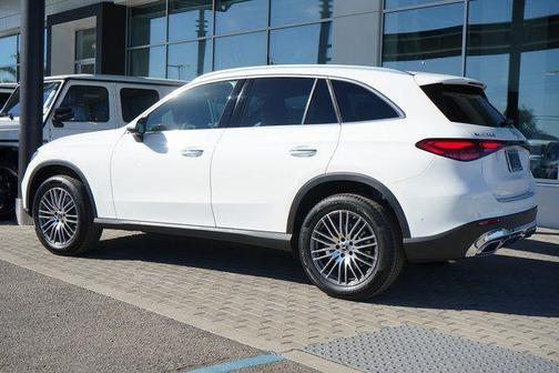 2026 Mercedes-Benz GLC 300 Base