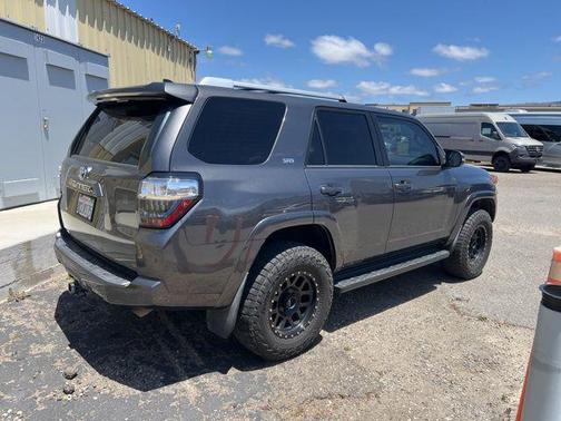 Magnetic Gray Metallic 2018 Toyota 4Runner SR5 Premium