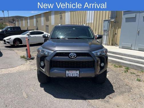 Magnetic Gray Metallic 2018 Toyota 4Runner SR5 Premium