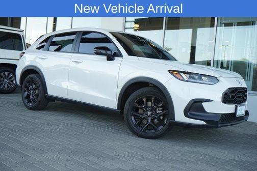 Platinum White Pearl 2025 Honda HR-V AWD Sport