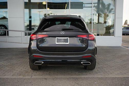 2026 Mercedes-Benz GLC 300 Base