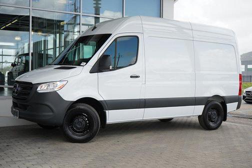 2025 Mercedes-Benz Sprinter 2500 Standard Roof