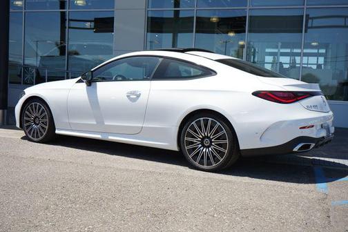 MANUFAKTUR Moonlight White Metallic 2026 Mercedes-Benz CLE 450 4MATIC