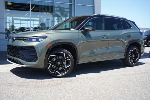 Avocado Green w/Deep Black Roof 2025 Volkswagen Tiguan 2.0T SEL R-Line 4MOTION