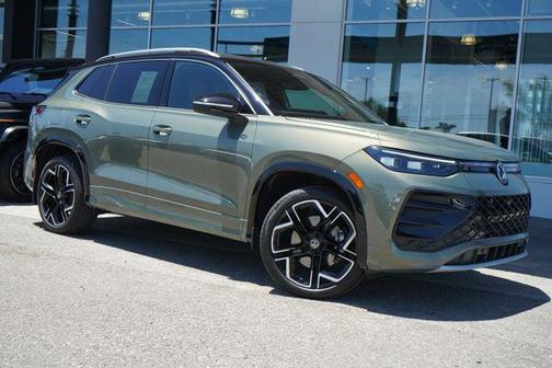 Avocado Green w/Deep Black Roof 2025 Volkswagen Tiguan 2.0T SEL R-Line 4MOTION