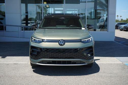Avocado Green w/Deep Black Roof 2025 Volkswagen Tiguan 2.0T SEL R-Line 4MOTION