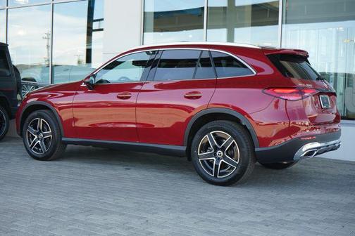 Patagonia Red Metallic 2026 Mercedes-Benz GLC 300 4MATIC