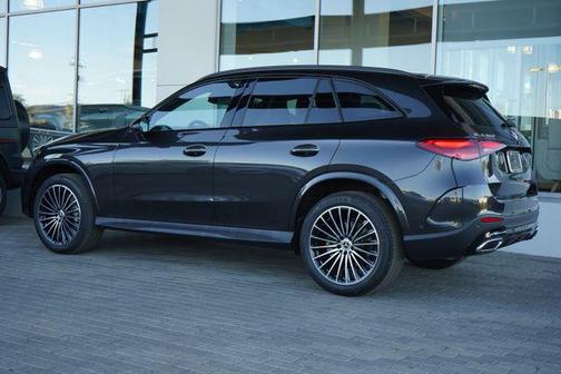 2026 Mercedes-Benz GLC 300 4MATIC