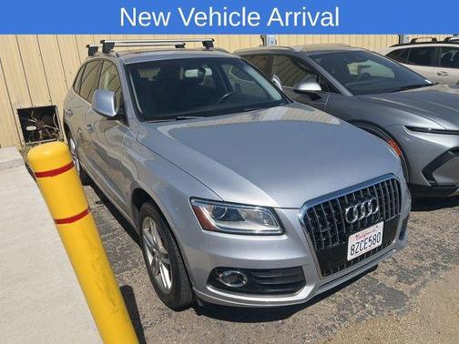 Florett Silver Metallic 2016 Audi Q5 2.0T Premium Plus