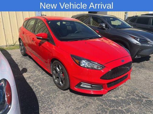 2017 Ford Focus ST 