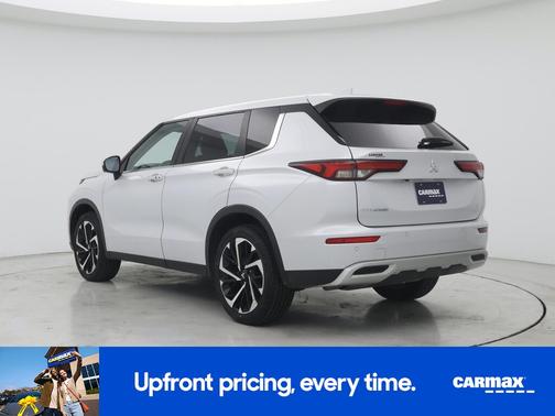 2022 Mitsubishi Outlander SE