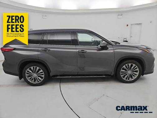 Gray 2021 Toyota Highlander Platinum