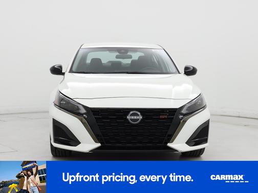 White 2023 Nissan Altima SR