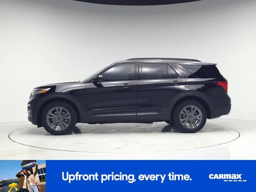 Black 2023 Ford Explorer XLT